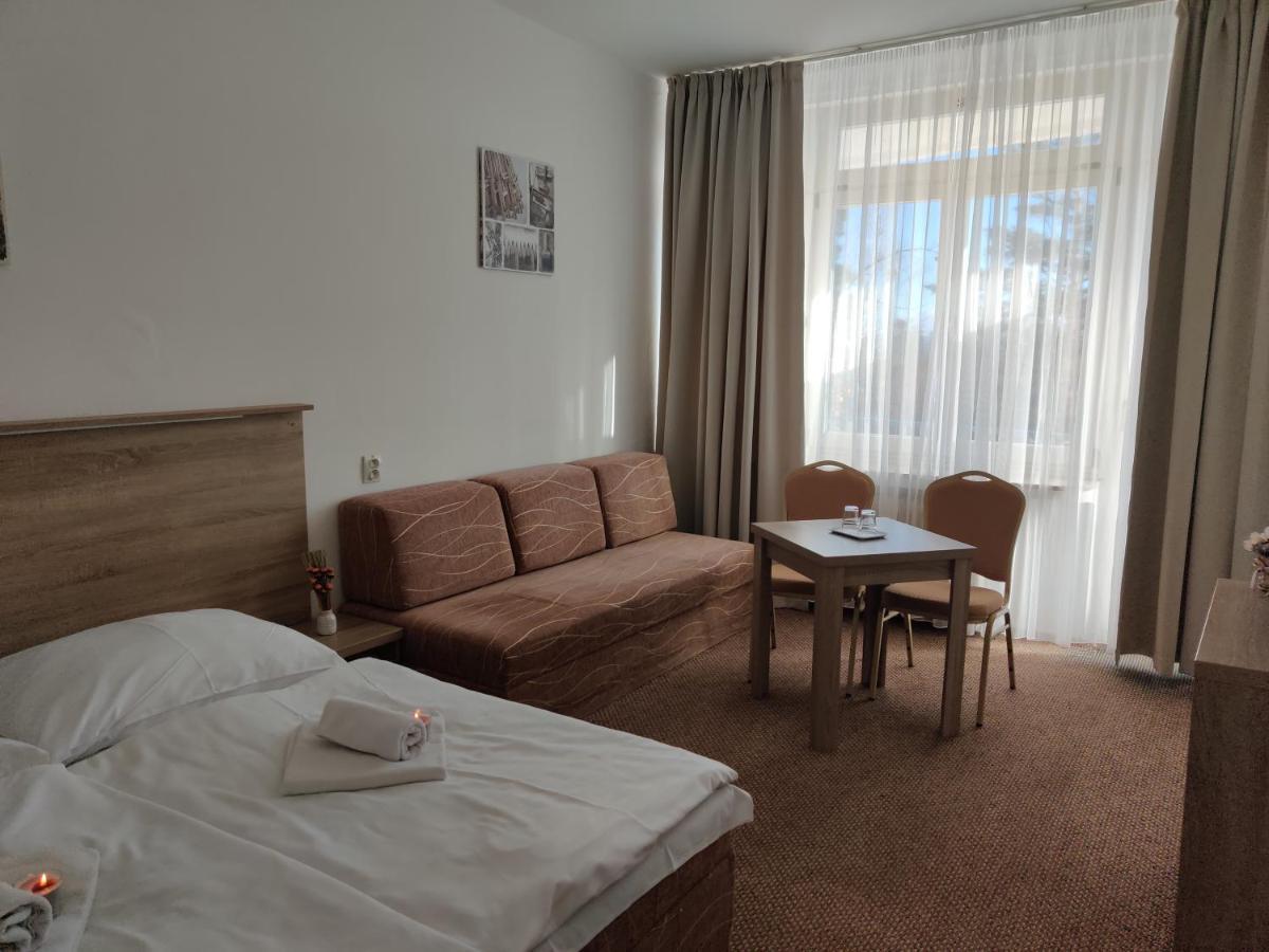 Hotel Morava Татранска Ломница Экстерьер фото