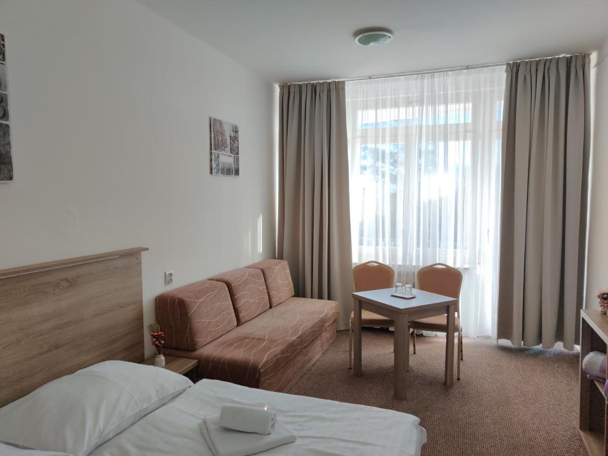 Hotel Morava Татранска Ломница Экстерьер фото